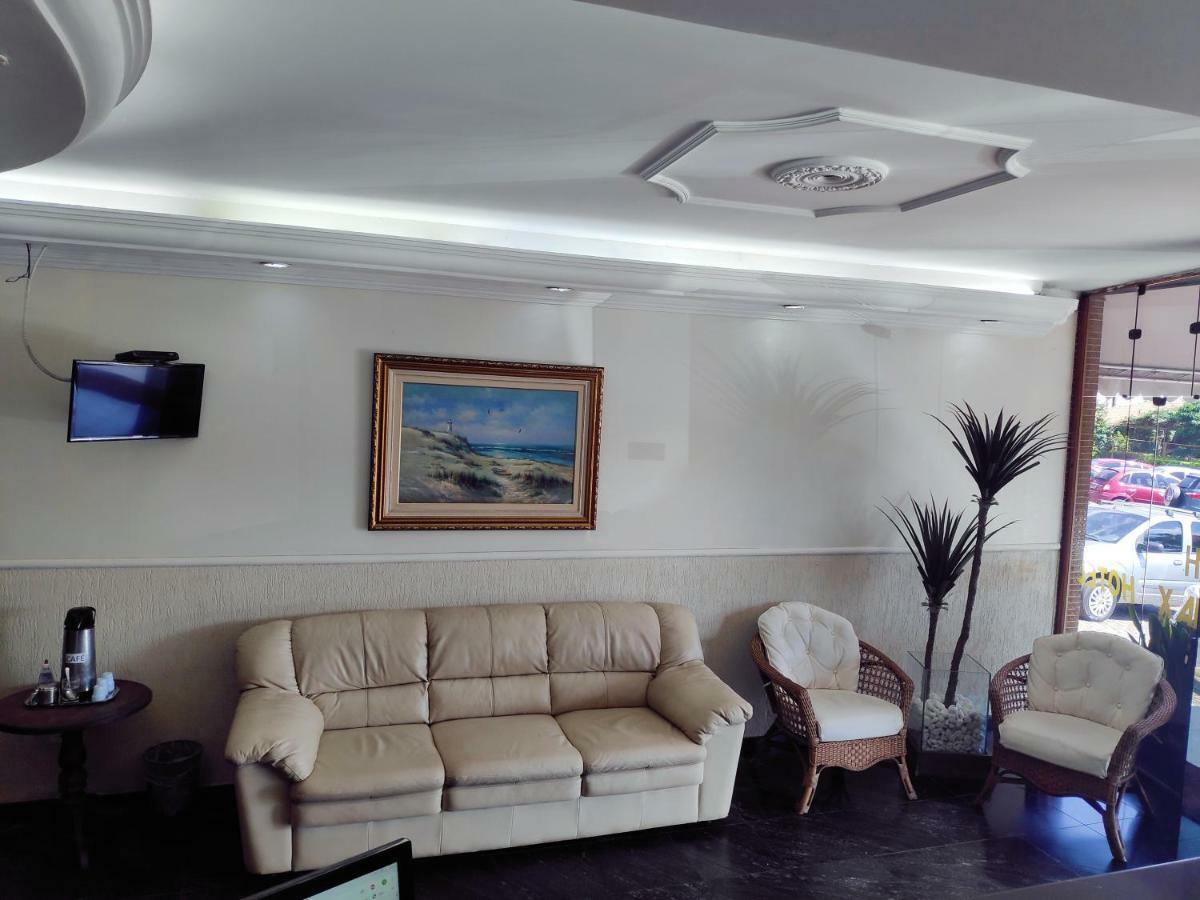 Max Hotel Núcleo Bandeirante エクステリア 写真