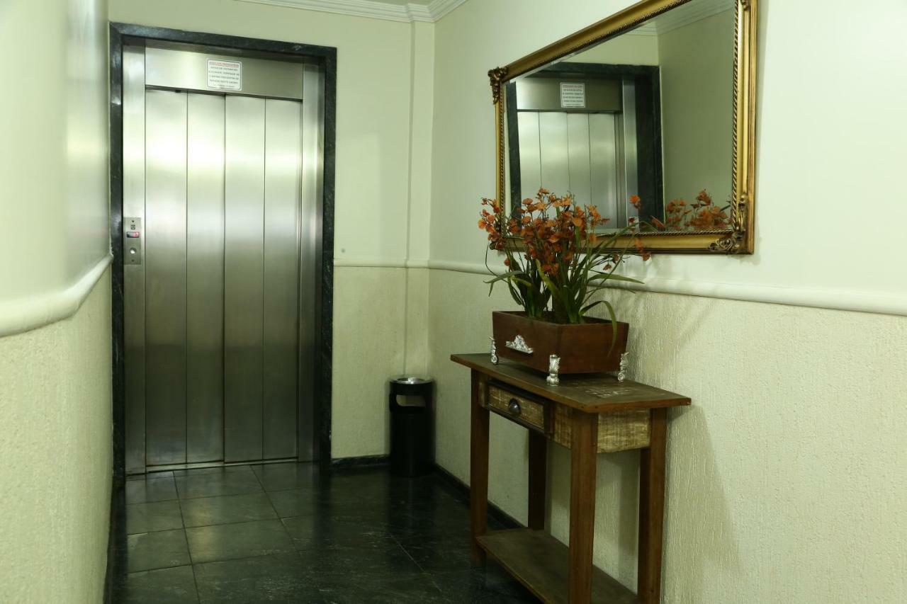 Max Hotel Núcleo Bandeirante エクステリア 写真